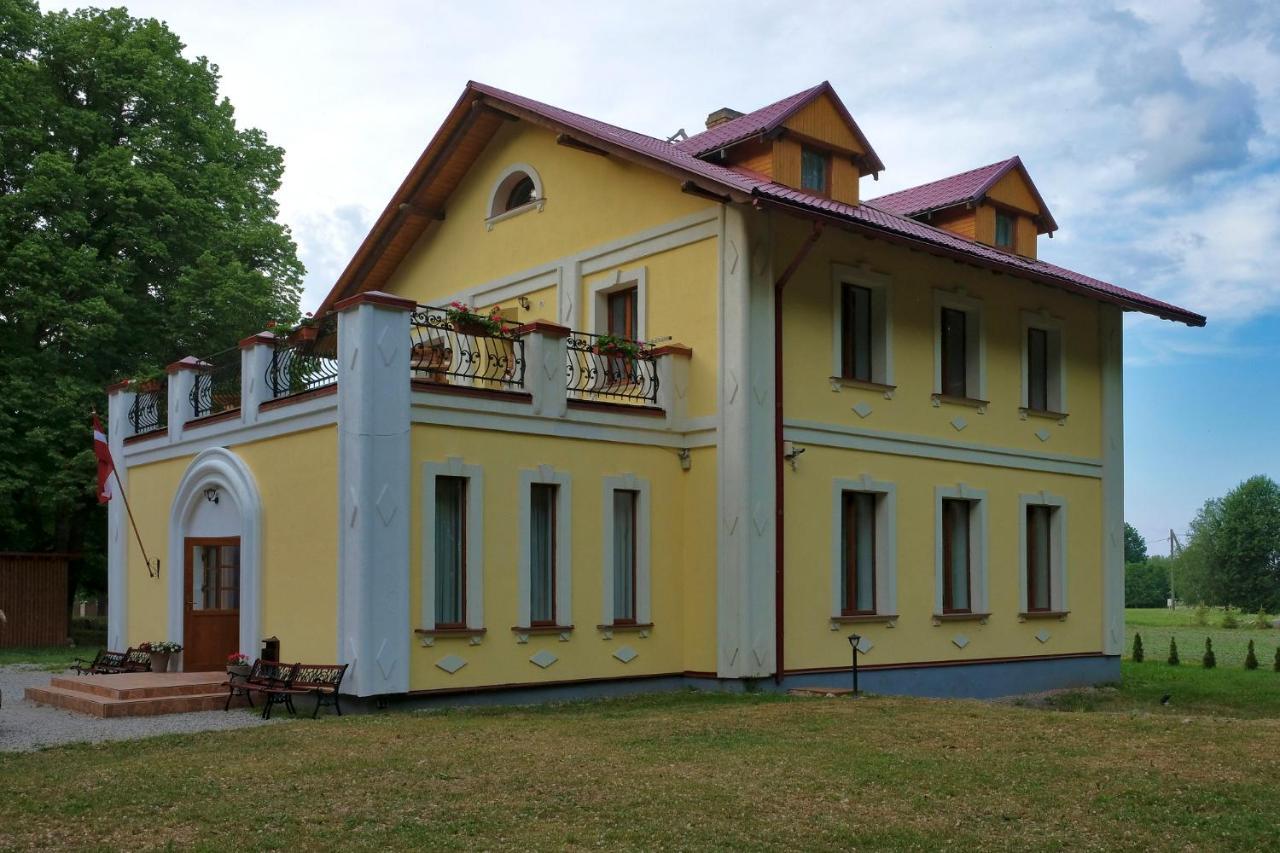 Lecu Muiza Hotel Leci Bagian luar foto