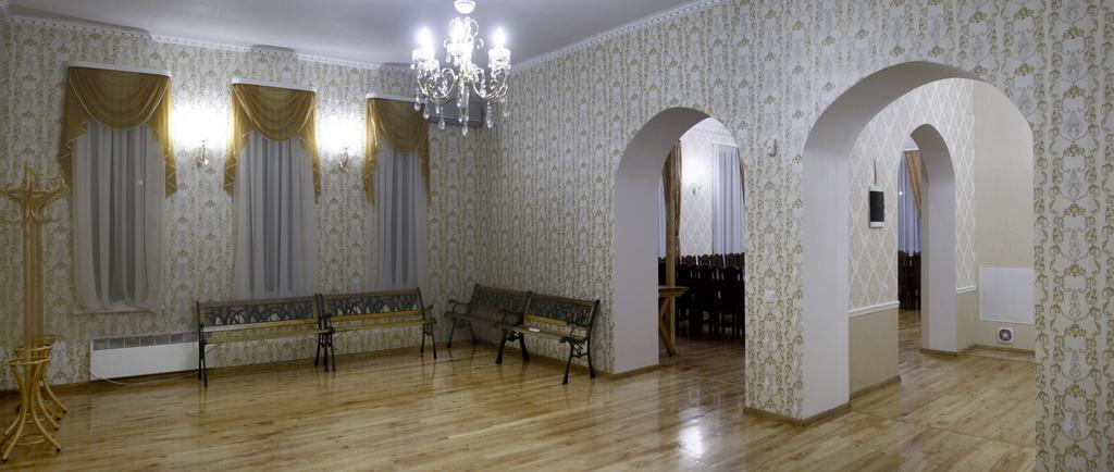 Lecu Muiza Hotel Leci Bagian luar foto