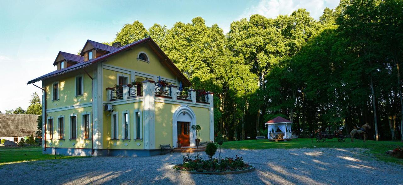 Lecu Muiza Hotel Leci Bagian luar foto